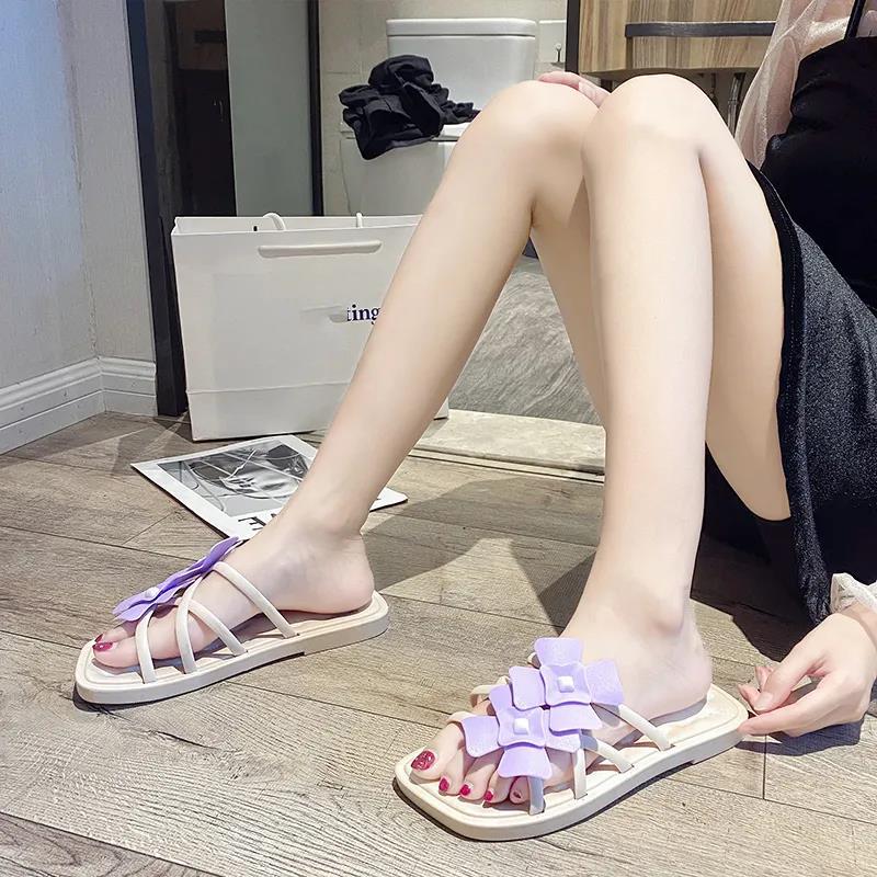 Slippers Women's Summer Wear Outdoor Fashion Flat Bottom Flower One Word Sandals Ladies Sweet and Comfortable Sandals