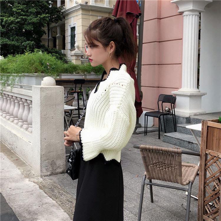 Fashion Flared Sleeve Top Autumn and Winter Short Coat Irregular Wave Edge Sweater