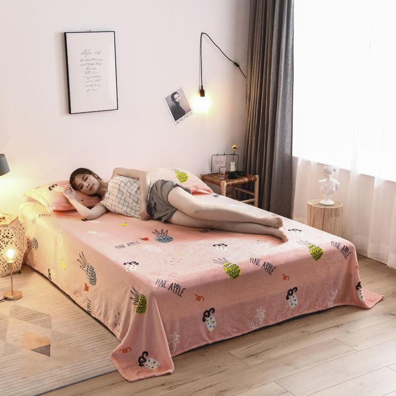 Plus Velvet Thick Warmth Soft Blanket Flannel Sheet Coral Fleece Blanket Four Seasons Blanket Nap Air Conditioning Blanket