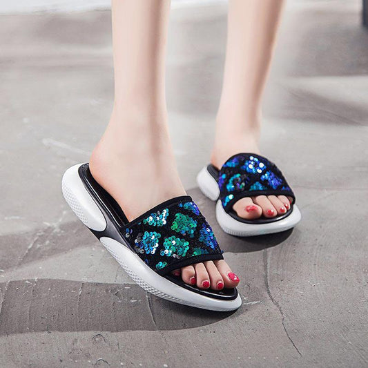 Ladies Slippers Summer Wear Soft Soles Personalized Non-slip Fashion Trends Beach Vacation Sandals and Slippers