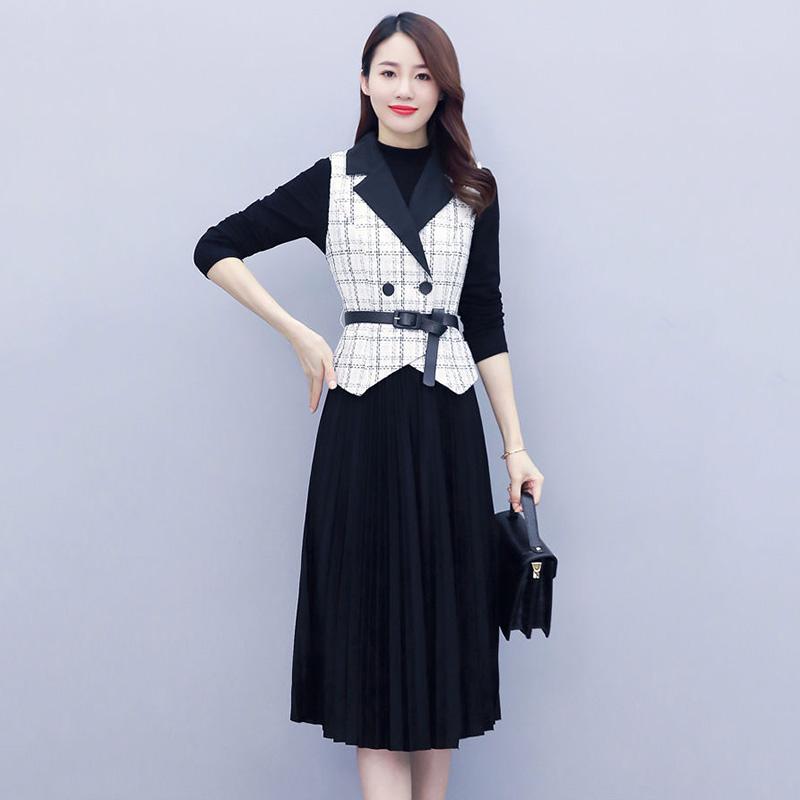 Suit Fragrant Wind Vest Dress Two-piece Suit Early Autumn Temperament Plaid Pleated Skirt Suit Female Large Skirt Dress