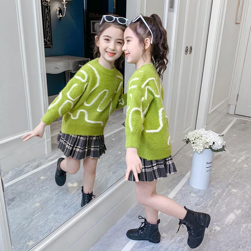 Autumn and Winter Thick Sweater Round Neck Low Neck Long Sleeve Sweater Little Girl Fashion Jacket