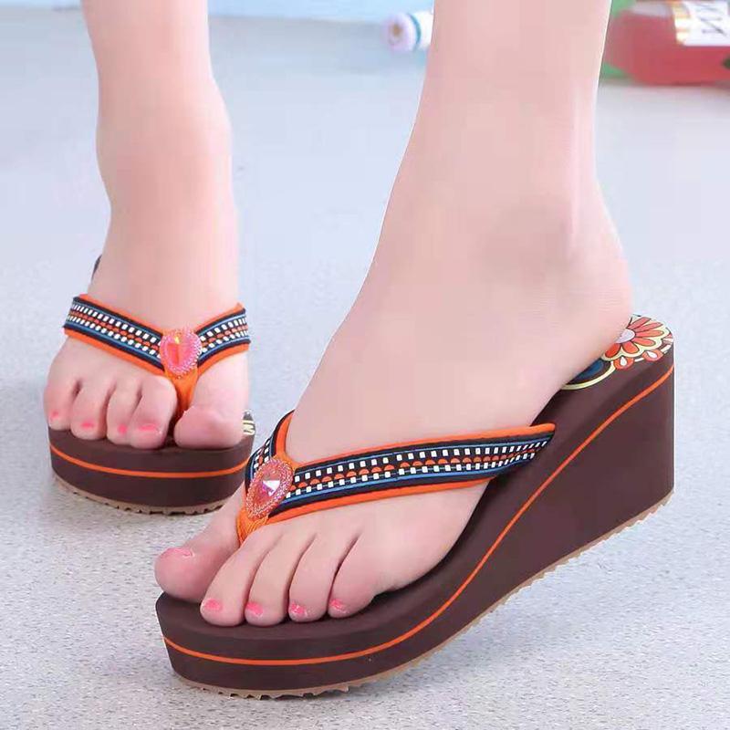 Sandals Women Vietnamese Women's Word Slippers Women Summer Thick-soled Slope Heel Slippers Non-slip Women Beach Shoes