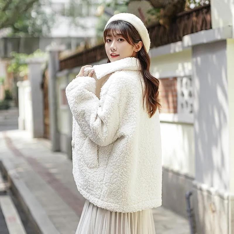 White Sweet Faux Lamb Wool Jacket Women Plus Velvet Thick Autumn and Winter Loose Sweater Warm Cardigan Jacket Casual Jacket