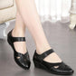 Summer Mom Sandals Casual Soft Bottom Middle-aged and Elderly Breathable Shoes for The Elderly Middle-aged Flat with Non-slip Outer Wear Women's Shoes