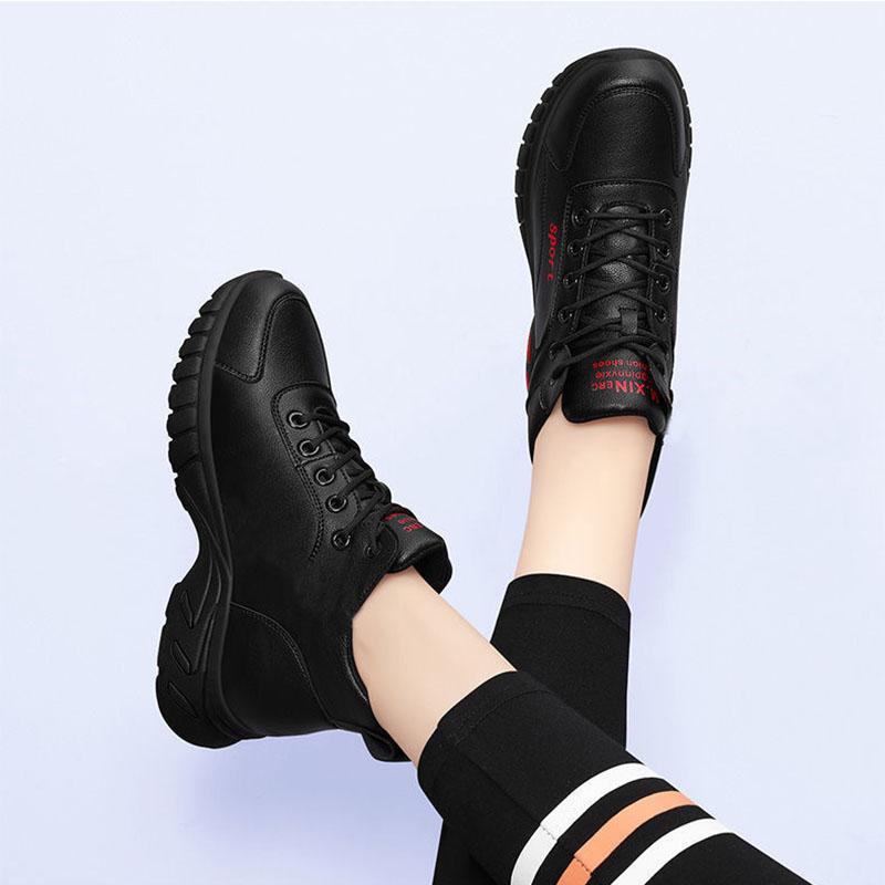 Winter Plus Velvet Sports Shoes Women's Shoes All-match Running Shoes Women's Casual Shoes Thick-soled Non-slip Flat Leather Shoes