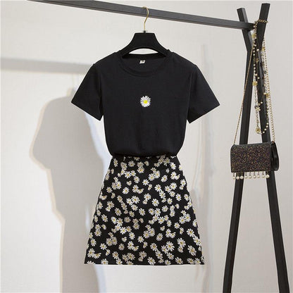 Small Daisy Embroidery Short-sleeve T-shirt Skirt Two-piece High Waist Short  A-line Skirt
