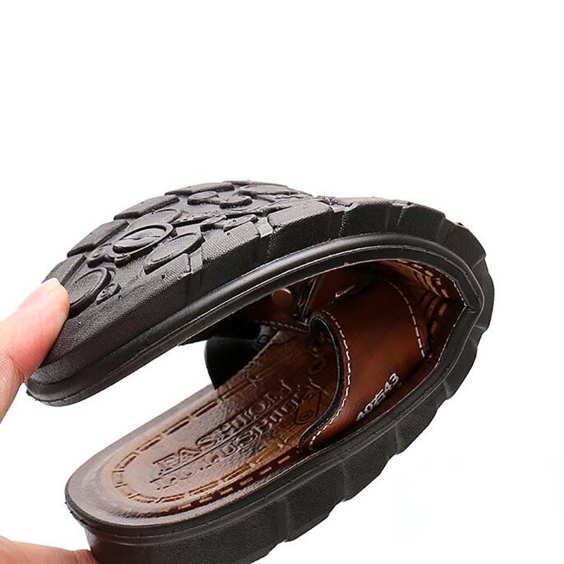 Summer Slippers Flip-flops Men's Korean Version of The Trend of Home Non-slip Indoor Trendy Men's Slippers Beach Sandals and Slippers