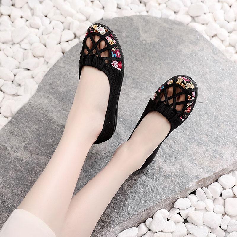 Summer Old Beijing Cloth Shoes Women's Net Shoes Single Shoes Hollow Non-slip Soft Bottom Middle-aged and Elderly Mother Shoes Pedal Sandals Women