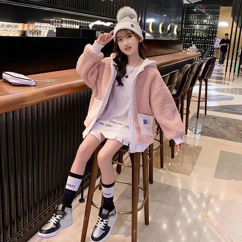 Girls' Warm and Windproof Autumn and Winter Jacket Quilted Padded Lamb Wool Sweater