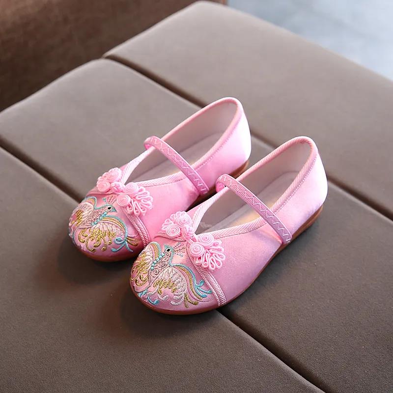 Kids Shoes for Girls Children's Embroidered Cloth Casual Soft Light Shoes Chinese Style Girls Shoes Old Beijing National Wind Dance Shoes