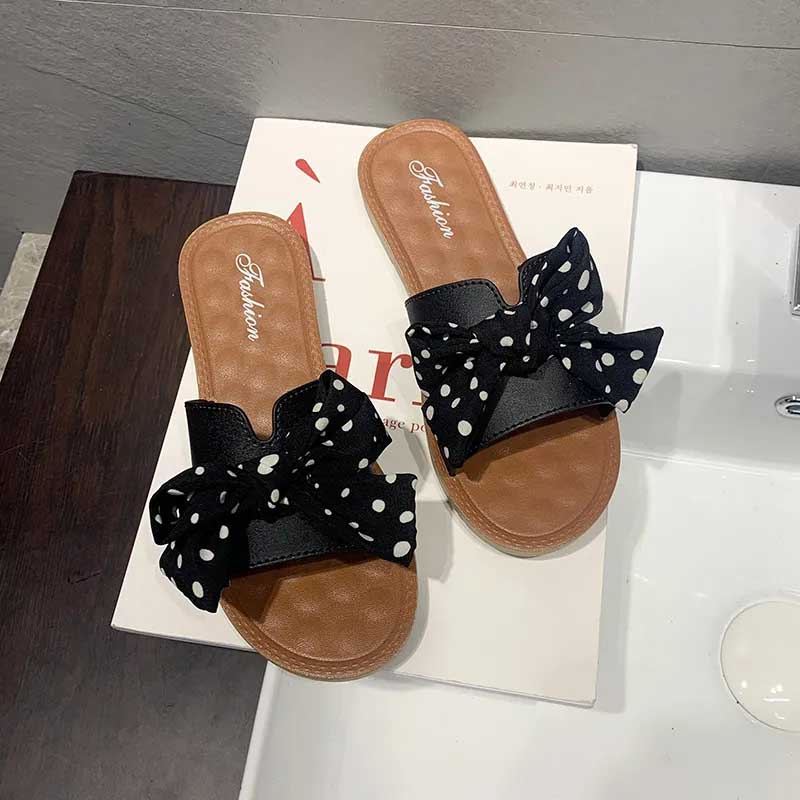Sandals and Slippers Women's Summer Outdoor Wear Household Thick Bottom Non-slip Wear-resistant Beach Sandals One-word Slippers