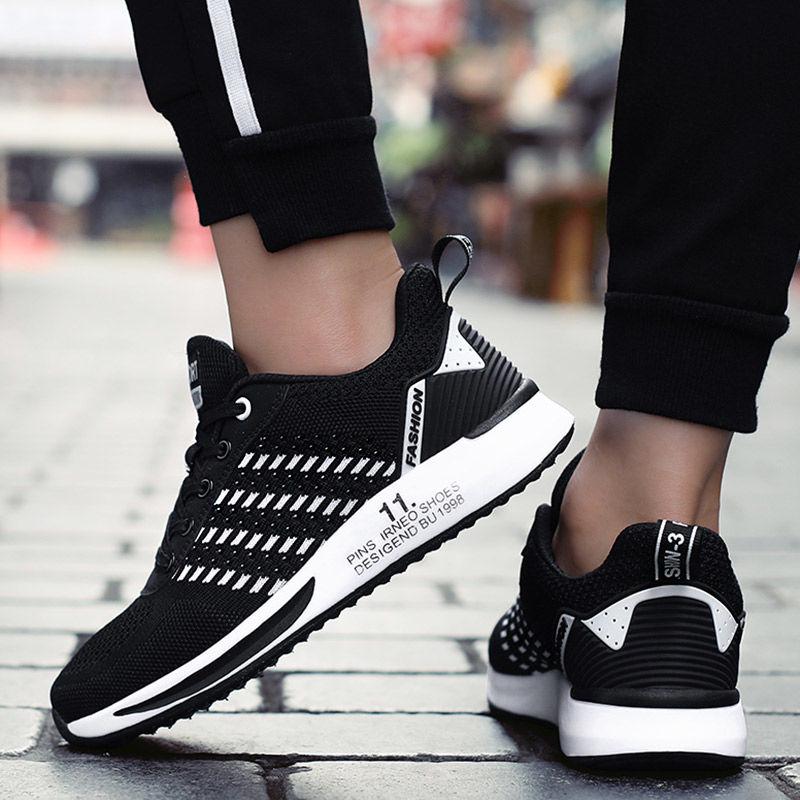 Couples Sports Shoes Fashion Women Flying Woven Mesh Breathable Non-Slip Wear-Resistant Cushion Sneakers Men's Vulcanize Shoes