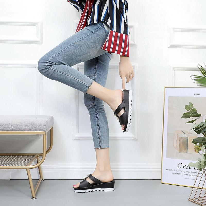 Heightening Slippers Women's Summer Thick-soled High-heeled Sandals Outdoor Wear Non-slip Platform Shoes Sandals Rhinestone Stitching Slippers