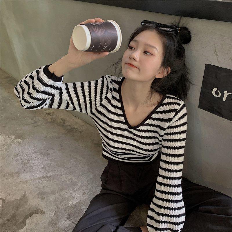 Autumn Color Contrast Striped V-neck Sweater Women's Long-sleeved Outer Wear Tight-fitting Short Top