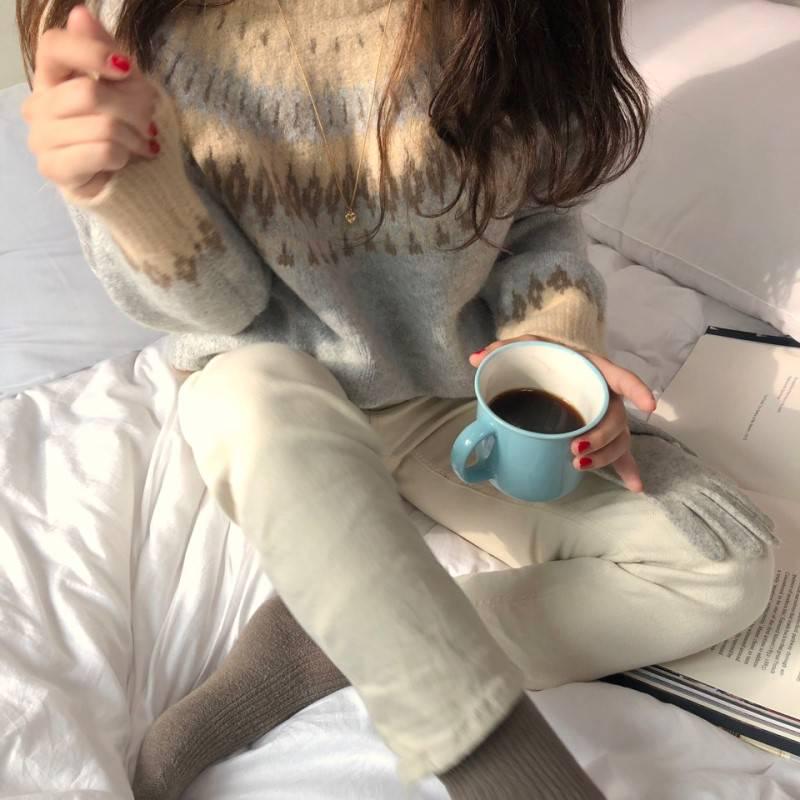 Retro Thick Diamond Weave Jacquard Knitted Loose Sweater Women Fall Winter Wearing