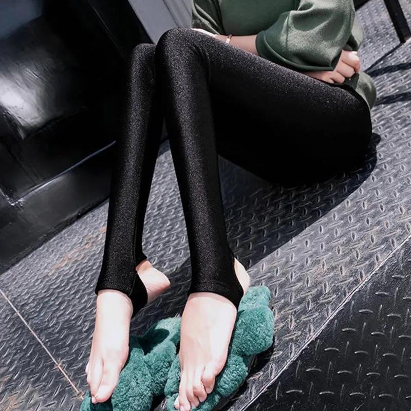 Black Winter Plus Velvet Pedal Gloss Pants Plus Velvet Thickened Leggings Women's Outer Wear Warm Step on Foot Shaping Pants