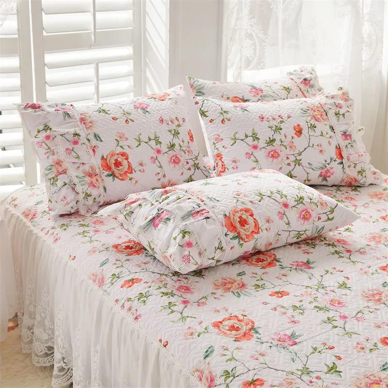 A Set of Cotton Printing Thickened Quilted Pillow Case Student Dormitory Single Lace Pillow Core Dust Cover