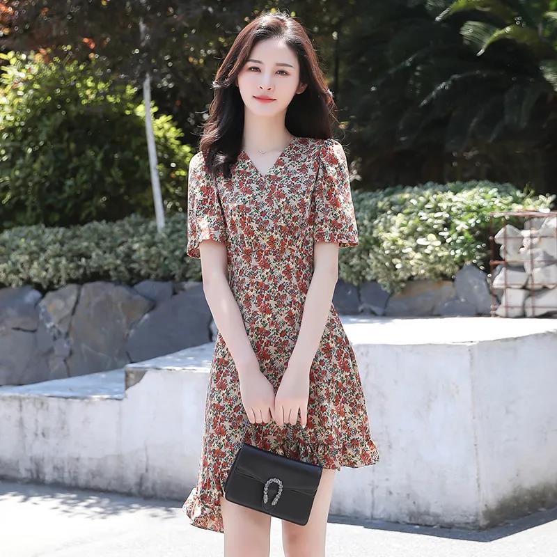 Women's Summer Floral Dress V-neck Slim Ruffled Mid-length Skirt