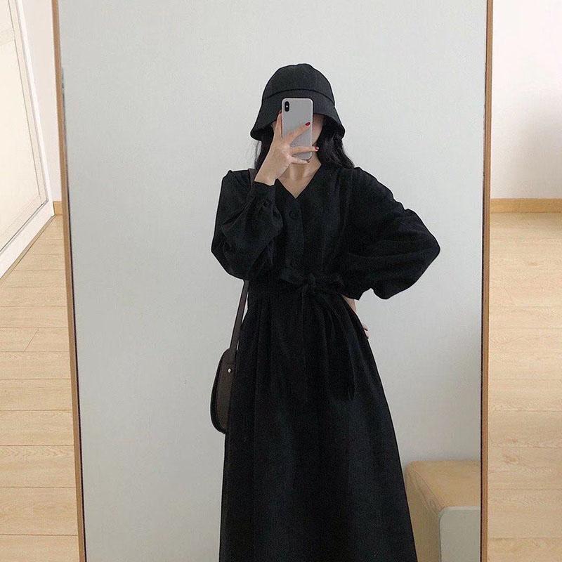 Black Corduroy Dress Female Autumn Winter Retro Long-sleeved Long Section Knee-length Temperament V-neck Black Dress