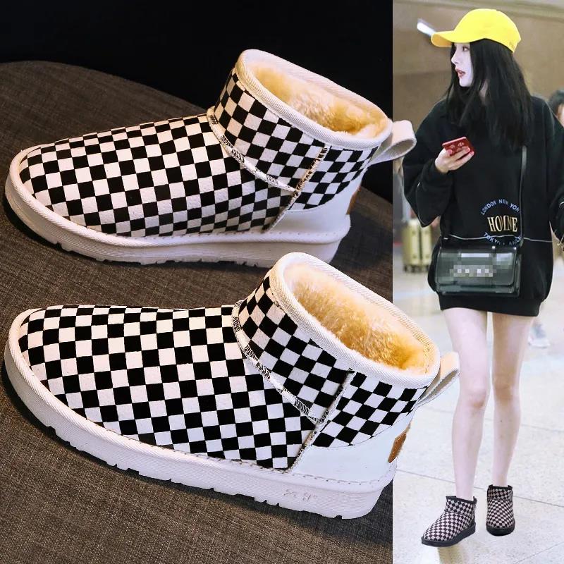Autumn and Winter Snow Boots Women's Thickened Fleece Waterproof and Non-slip Cotton Shoes
