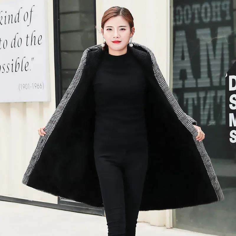 Middle-aged and Elderly Women's Grandmother Winter Padded Jacket Mid-length Plus Velvet Thickening Elderly Mother's Coat