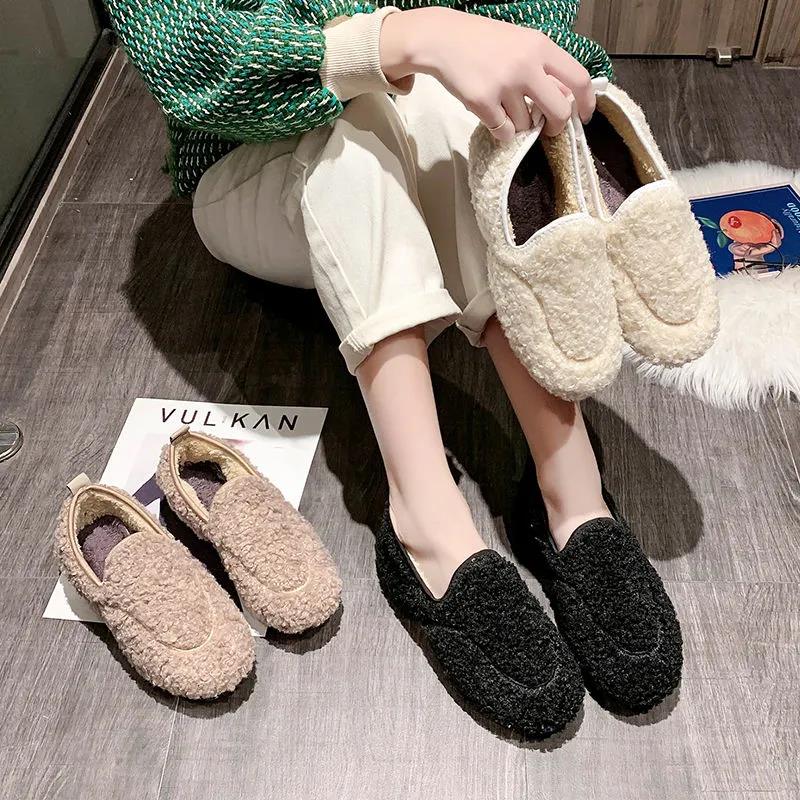 Winter Plus Velvet Thick Beanie Shoes Women's Flat Bottom Fur Shoes Cotton Shoes Warm Mother Shoes