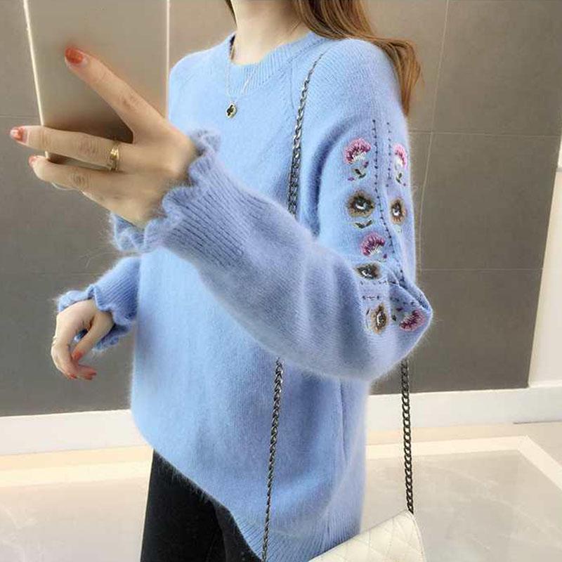 Autumn and Winter Fashion Round Neck Sweater Loose Long-sleeved Pullover Top Simple Style Women's Bottoming Shirt