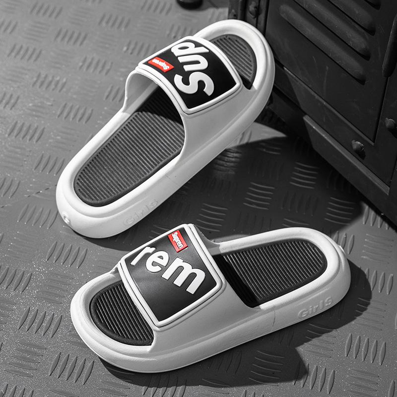 Slippers Men and Women Summer Striped Non-slip Soles EVA Couple Slippers Bathroom Non-slip Slippers Soft and Lightweight Slippers