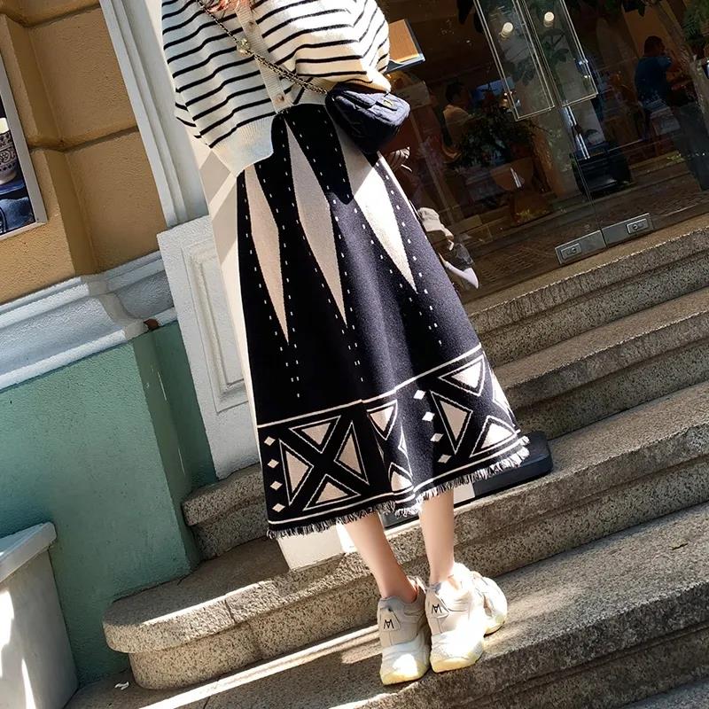 Autumn and Winter High Waist Retro Geometric Pattern A-line Skirt Female Ethnic Style Tassel Knitted Skirt Mid-length Exotic Style