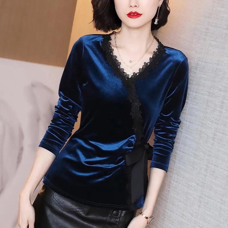 Casual Lace Velvet TShirts Sexy V-Neck Long Sleeve Blouse Women Elegant Short Tops Autumn Pullover