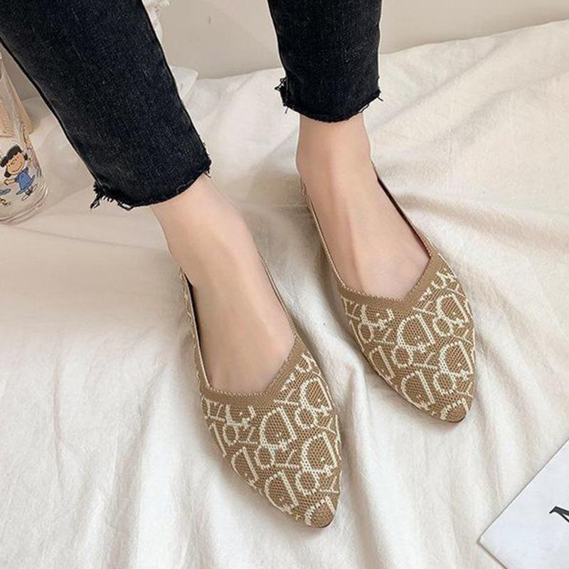 Casual Lazy Beanie Shoes Women's All-match Breathable Flying Woven Flat-bottomed Mother's Shoes Single Shoes