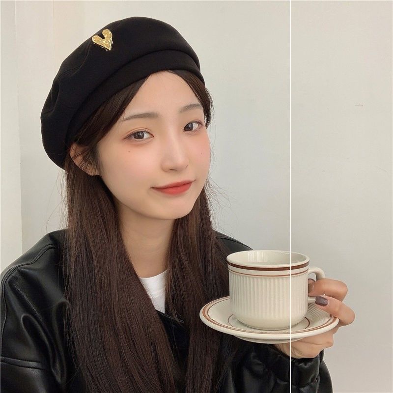 Ladies Beret Hat Vintage Woolen Retro Metal Heart Painter Hat Solid Sweet Cute All-match Beret Cap High Quality Beanies Cap
