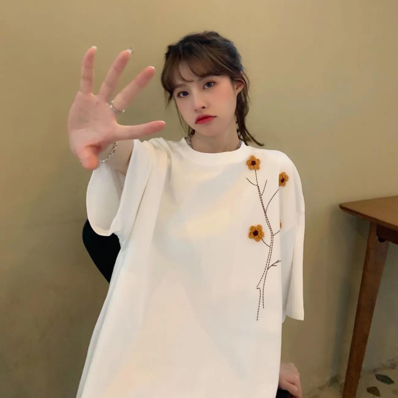 Pure Color Flower Pattern Embroidery Women  Causal  T Shirt Tee Lady Girl Top Hipster Cartoons Style T-Shirts