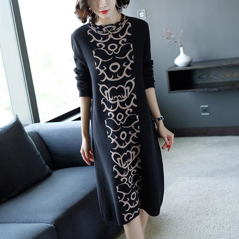 Autumn and Winter Women's Retro Knitted Dresses, Ladies Temperament Mid-length Over-the-knee Straight Base Sweater Skirt