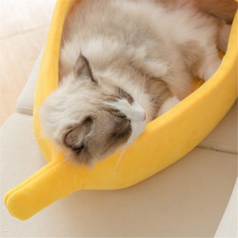 Funny Banana Cat Bed House Cute Cozy Cat Mat Beds Warm Durable Portable Pet Basket Kennel Dog Cushion Cat Supplies