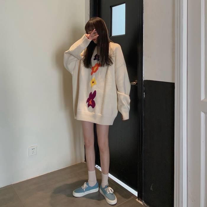 Winter Fashion Jacquard Loose Sweater Women's Pullover Round Neck Long Sleeved Sweater