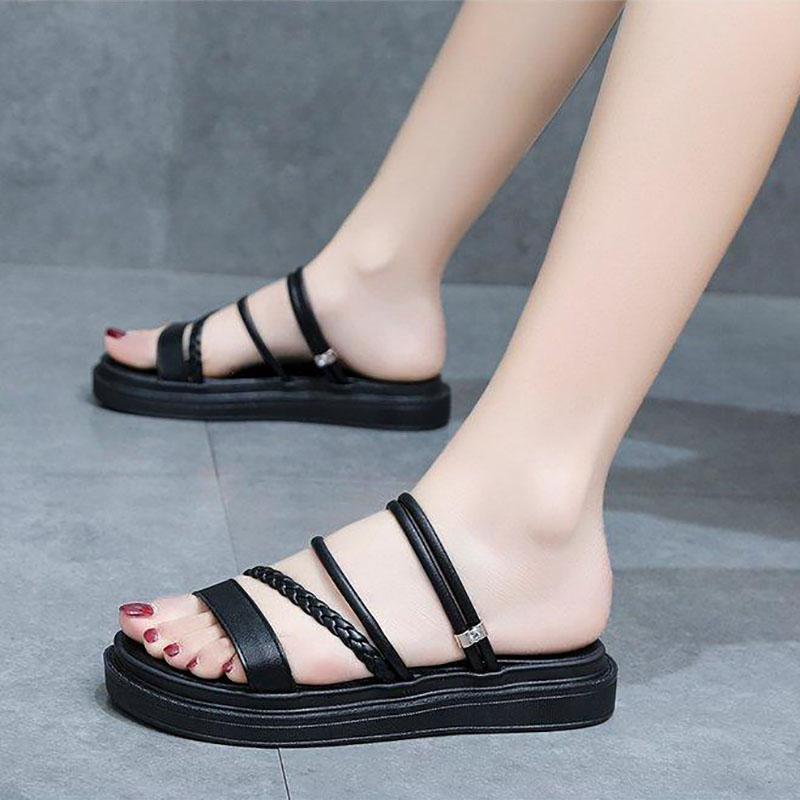 Summer Women's Sandals and Slippers Outer Wear Fashionable Sandals Flat-bottomed Shoes Two-wear Comfortable