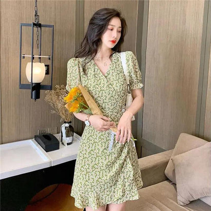 Women's Summer Floral Dress V-neck Slim Puff Sleeve Skirt