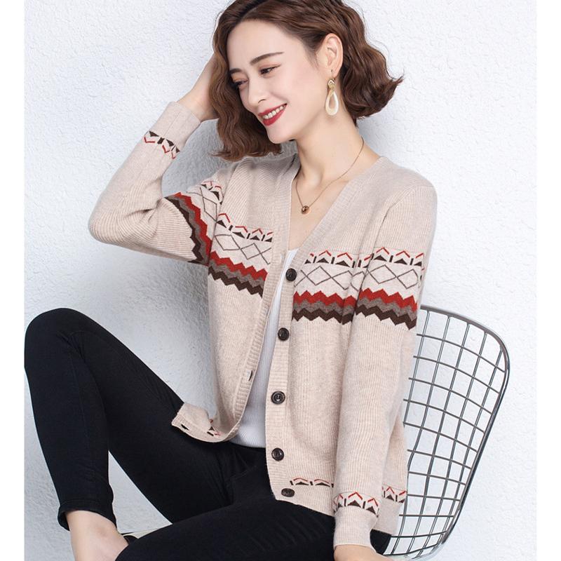 Autumn and Winter Printed Cardigan Women's Plus Size Casual Sweater Coat High-end Wool Sweater