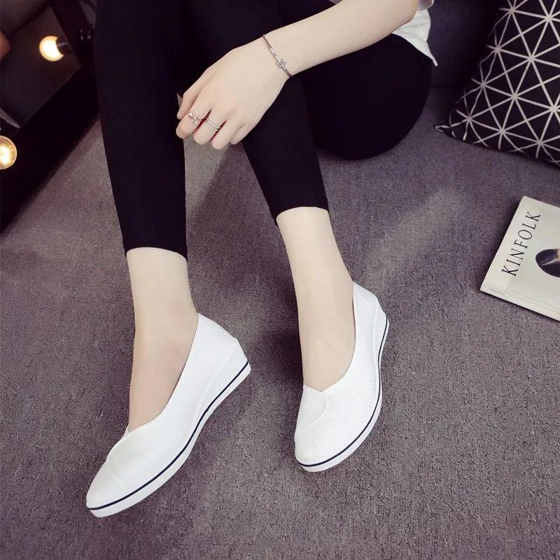 Old Beijing Cloth Flat Shoes Women's Casual Shoes Solid Color Wedge Heel Slip-on Shoes Non-slip Breathable Shoes High-quality Canvas Shoes