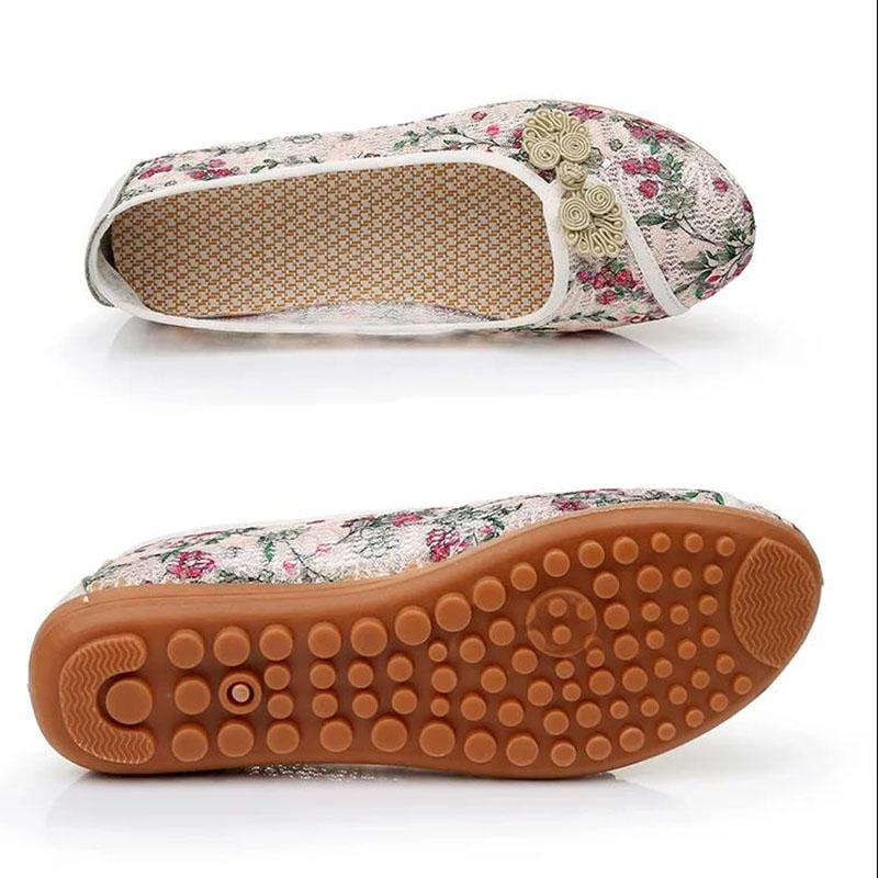 Summer Hollow Women's Shoes Mesh Shoes Mother Shoes Embroidered Soft Sole Tendon Sole Casual Shoes Grandma Shoes Breathable