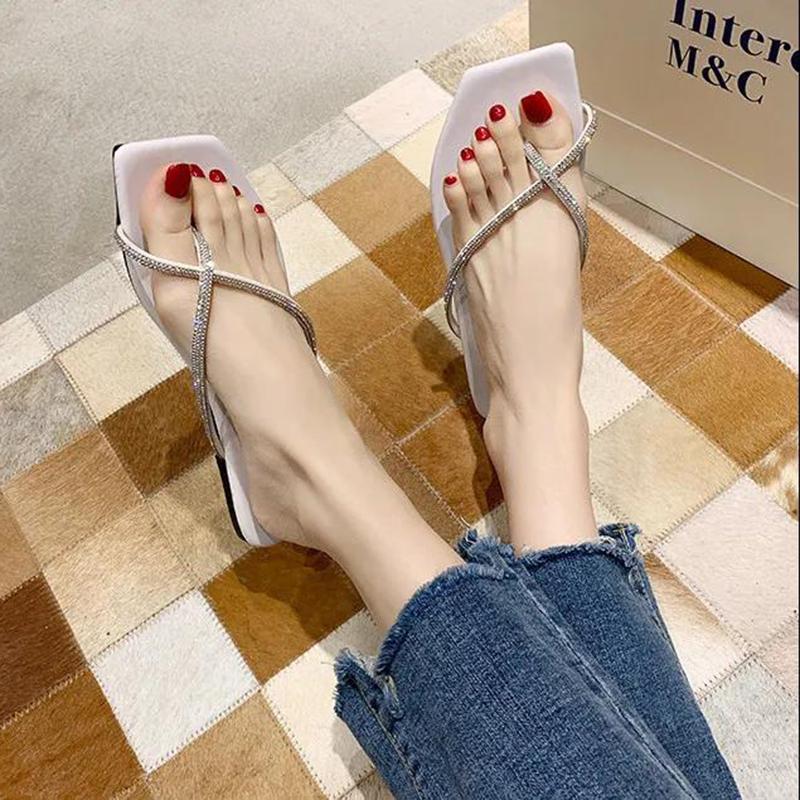 Slippers Women's Summer Outer Wear Rhinestone Flat Flip Flops Open Toe Sandals Women's Sexy Shiny Flip Flops Hard Bottom Non-slip