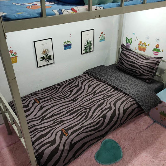 Cool Three-piece Bed Single Bed Single Quilt Cover Pillowcase Bedding Set Household Items