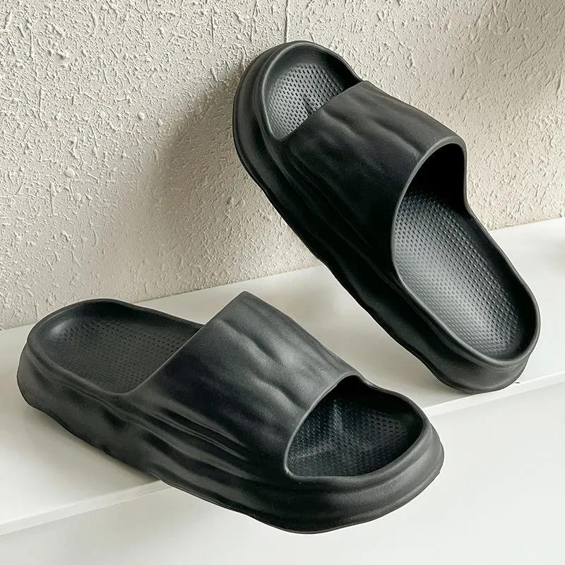 Men's Sandals and Slippers Thickened Bottom To Increase Non-slip Waterproof Men's Beach Shoes for Home Indoor and Outdoor Use
