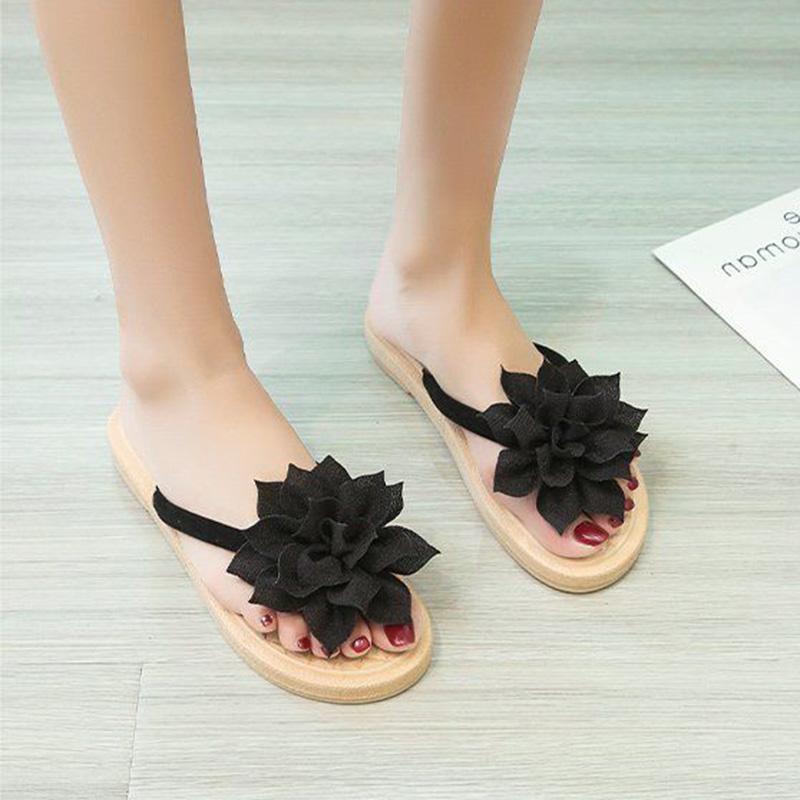 Wear Flat-bottomed Flip Flops and Thick-bottomed Sandals In Summer Women's Flower Slippers Women's Seaside Beach Non-slip Holiday Flip-flop Sandals
