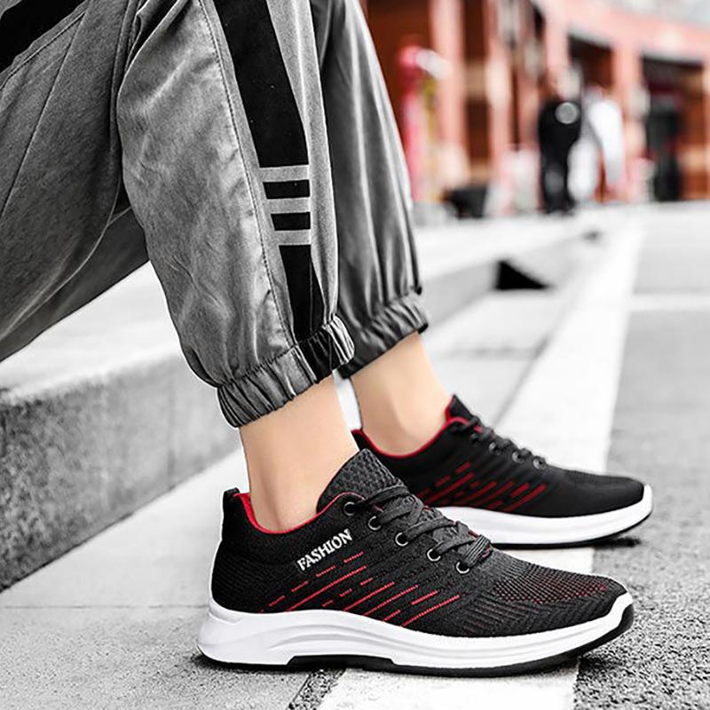 Korean Version of The Trend of Men's Clearance Shoes Comfortable Casual Sports Shoes Lightweight Non-slip Breathable Student Running Shoes
