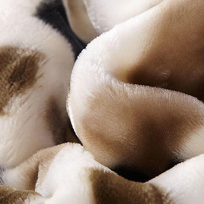 Large-size Fluffy Super Soft Quilt Coral Fleece Blanket Double-sided Plus Fleece Blanket Warm and Breathable Sheets Nap Blanket Air Conditioning Quilt