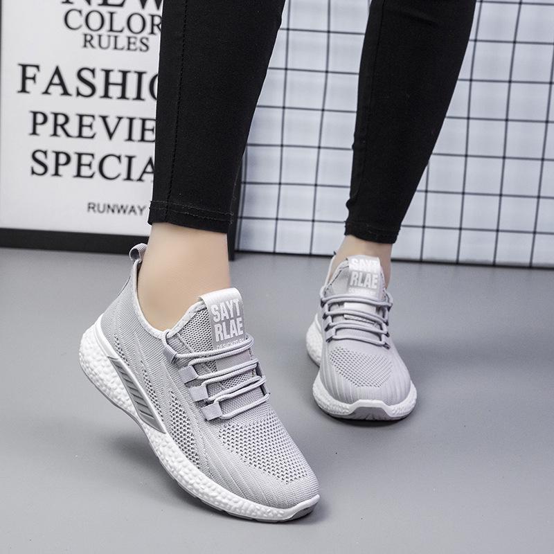 Spring and Summer Couple Shoes for Men and Women Korean Fashion Casual Sports Shoes Breathable Flying Woven Running Shoes