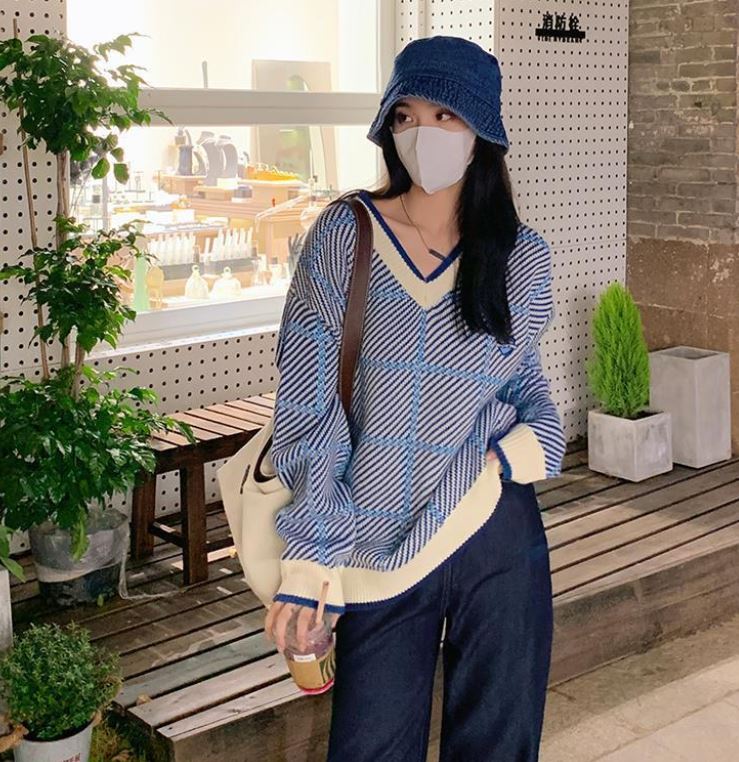Women's Purple V-Neck Soft Mid Length Sweater Loose Lazy Chic Knit Sweater